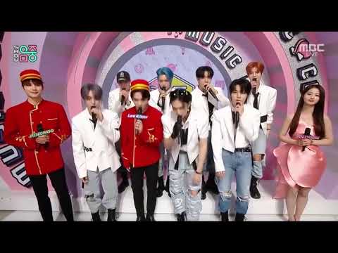 Music Core - Stray Kids Comeback full Interview [230603] (mc Lee Know)