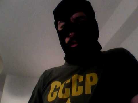 Per favore togliete il microfono a Giovanni Lindo Ferretti.