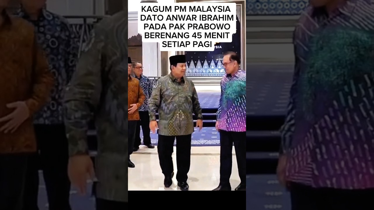 SETIDAKNYA 200 METER SETIAP PAGI PAK PRABOWO BERENANG👆🏊‍♂️🏊‍♂️ #prabowo #prabowopresiden2024