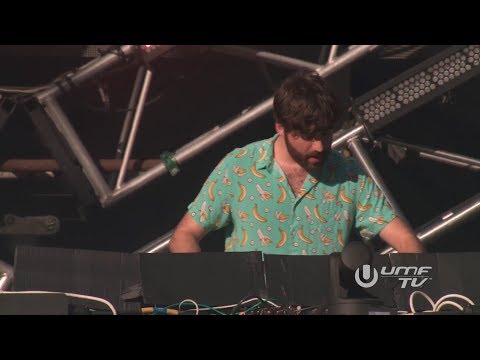 Oliver Heldens -Cardi B Vs Fetty Wap & Monty - Alien Technology vs Bodak Yellow Vs My Way (Live UMF)