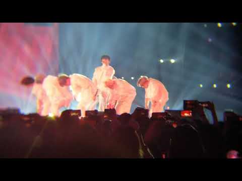 BTS LOVE YOURSELF IN HONGKONG DAY.1 - MIC DROP