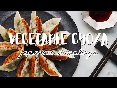 BEST Vegetable Gyoza (野菜餃子) Japanese Dumplings