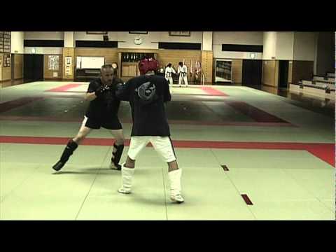 【チーム・ファイヤー】総合格闘技スパーリング JEFF vs 田島さん 20110925