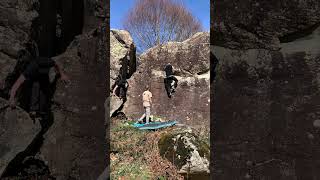 Video thumbnail of Problem 7 (Boulder B.Sur - El Bosque), 6b. Pont de Camps