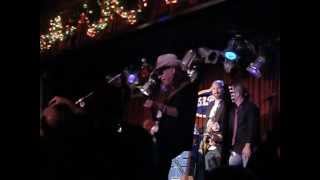 Southside Johnny &amp; the Asbury Jukes - Got to be a better way home (live)