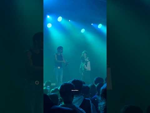 @Xavibo sorprendió en el concierto de @SEVENKAYNE para cantar “No sé si tú” 🫂