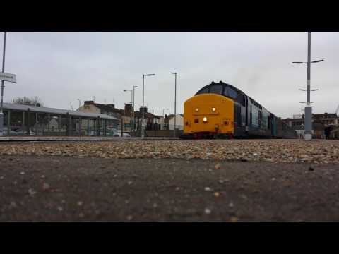Two DRS Class 37s 37419 And 37405 Departing Lowestoft Working The 19:55 For Norwich 2/6/16