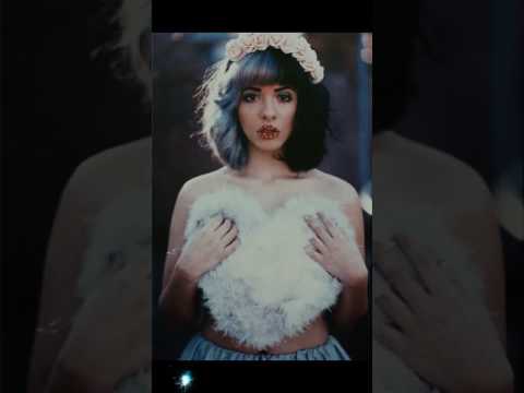 Melanie Martinez + Panic! At the disco + twenty one pilots 😍