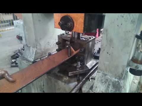 Black metalic angle cutting die