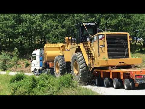 Loading And Transporting The Huge Cat 992G