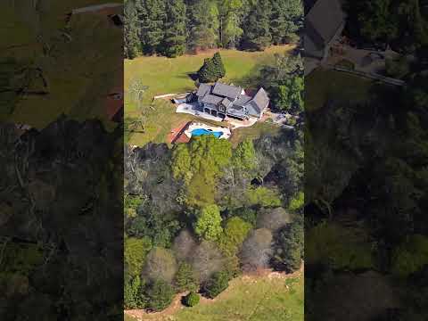 Millie Bobby Brown brought her pet lamb on set 😭. #TheElectricState premieres March 14