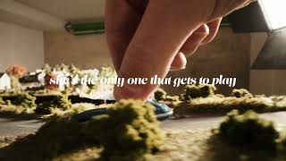 Aquilo - Silver Spoon (Lyric Video)