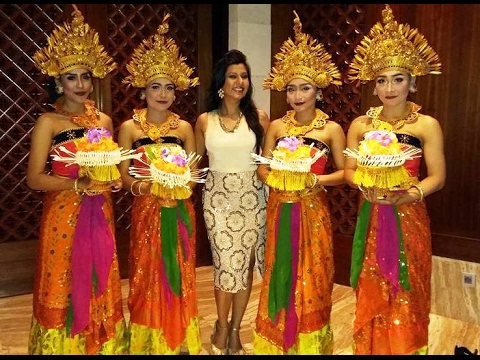 Shefali Saxena SHEFALI SAXENA AS EMCEE SINGER FOR INTERNATIONAL EVENTS