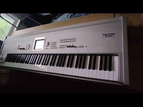 Korg Triton Studio 88 Unboxing #korg #keyboard #music