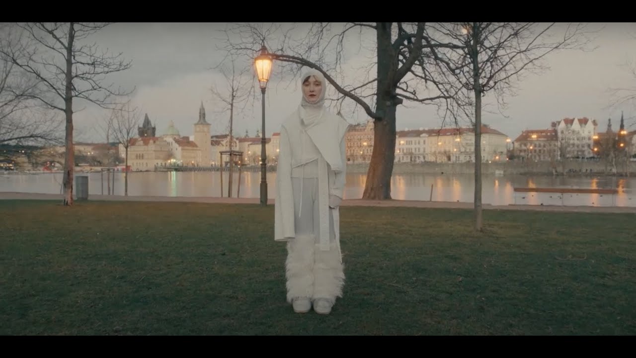 Songtext Novaa Emily MusikGuru