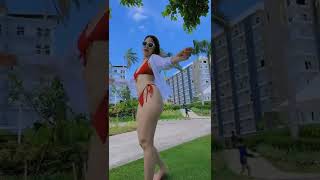 Bikini in the Haus be like..