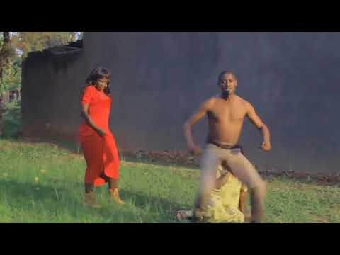 King Kong Dancing Skank Anywere By Skata Skank Anywhere my woman my everything  look like you   Copi