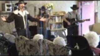 preview picture of video 'Sixteen Tons(Merle Travis) sung by KelticCowboys2009'