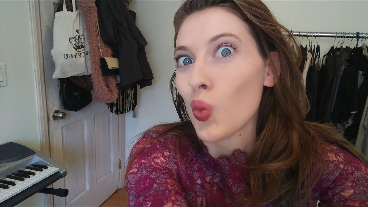 Pose Like a Model Face Expressions