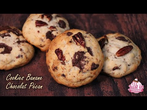 Banana, Chocolate and Pecan Cookies