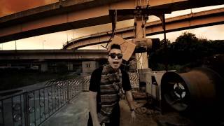 BORN KIM & PENTO "DANGER" OFFICIAL M/V