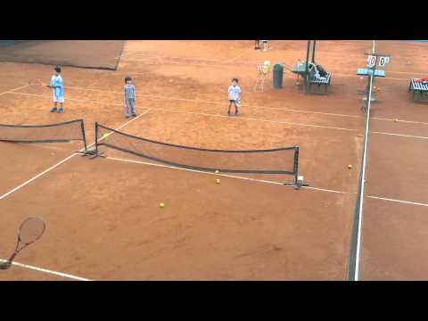 Minitenis Tito 5 años