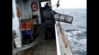 preview picture of video 'Beausoleil III - LFA34 - Meteghan, NS - Lobster Fishing - May 9 2009'