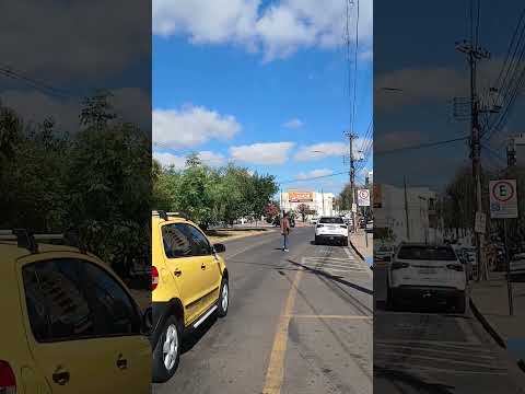 #avenida Aracely de Paula #araxá #minasgerais #brasil #2026 #interior #sabado #movimiento