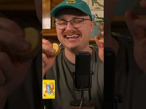 Oreo Apple Pie A La Mode Flavor Review! #snacks #food #foodreviews