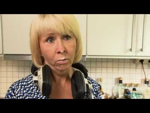 Vad gör Pia Johansson med Eskils smet   Halv åtta hos mig TV4