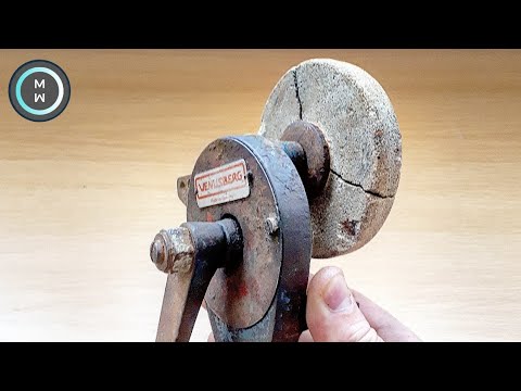 Old Hand Cranked Grinder-Perfect restoration