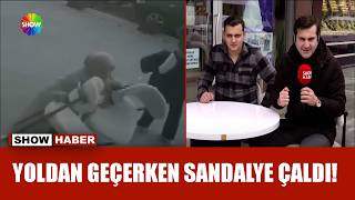 Hem telefonla konuştu hem sandalyeleri yürüttü!