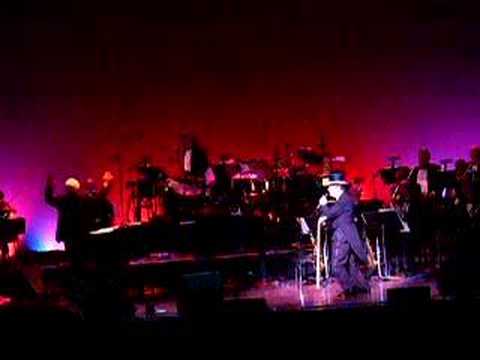 Joel Grey performs Cabaret Medley