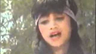 Download lagu Azian Mazwan Safuan - Erti Budi.flv mp3