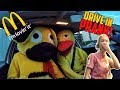 BAMSE OG KYLLING DRIVE IN PRANK Bamse Bestiller Kylling