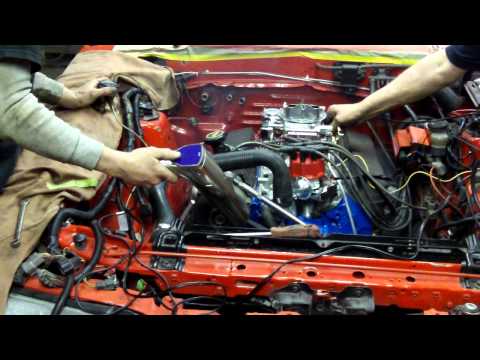 Stiff's Ford Mustang Foxbody Carbureted 302 (5.0 L) First Start-Up