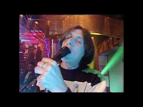 Happy Mondays - Step On (Top of The Pops 1990)