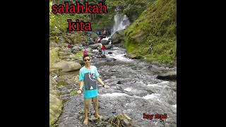 Download lagu Robinhod & Asmirandah - salahkah kita mp3 Download lagu Robinhod & Asmirandah - salahkah kita mp3