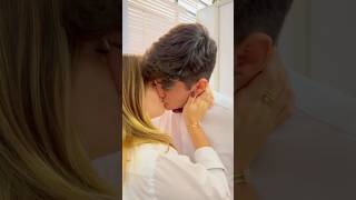 SE BEIJARAM NO BANHEIRO (#SHORTS) - QUERIDO DIÁRIO