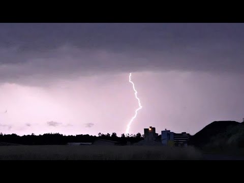 23.6.2022 Shelfcloud-Gewitter Rückseite mit SloMo 🇨🇭