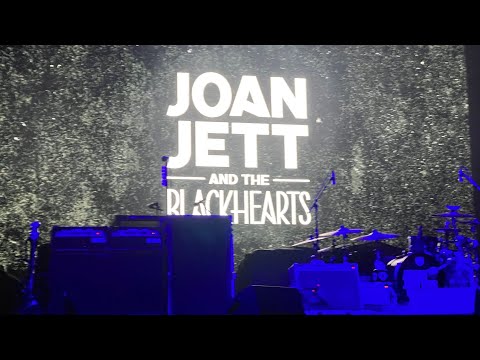 Shooting Into Space - Joan Jett and The Blackhearts