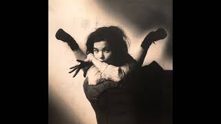 the sugarcubes : motorcrash - live @ town &amp; country club, kentish town, december, 11th (11-12-1987)