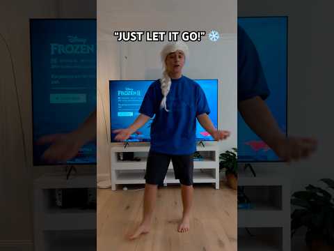 It’s literally FROZEN! 🥶😳🤣 #funny #couple #viral #germany #australia #usa