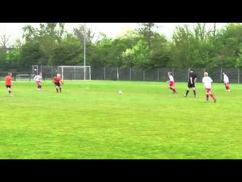 21 apr 2014 Toernooi Rohda'76: VV De Meern D4 - Docos D2 1-0 'Doelpunt' Robin, helaas geen voordeel