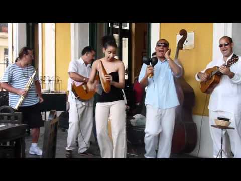 La Havane Cuba, Nicolas GUERET au sax soprano plazza vieja Avril 2011