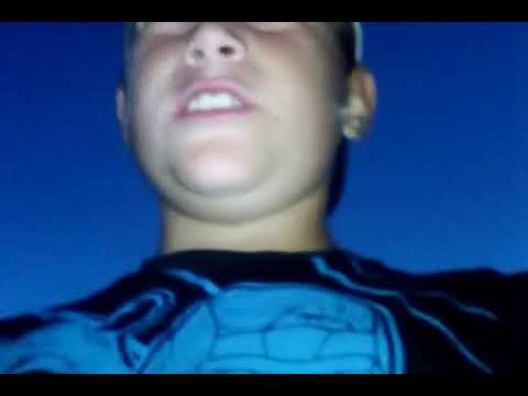 Am aruncat an Dunare o stlica pe care scrie o sa fi milionar^o^