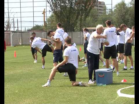SPORT / Stire Etv - F.C. Oţelul Galaţi se antrenează la munte ! | 23.01.2013.avi
