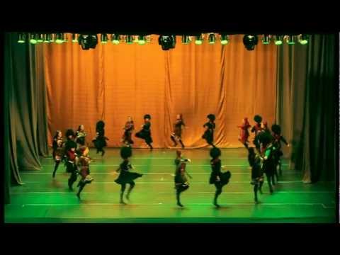 Georgian Folk Ensemble PESVEBI - Shekhvedra Mtashi