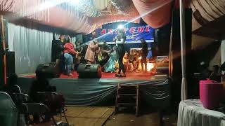 Download lagu LIVE. MOJANG KOMERSIL. NASEP EVI mp3 Download lagu LIVE. MOJANG KOMERSIL. NASEP EVI mp3