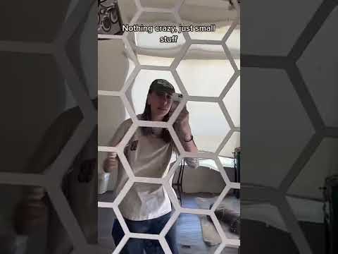 How To Get A Guy To ACTUALLY Like You Back 😉👀 w OnlyJayus - #Shorts